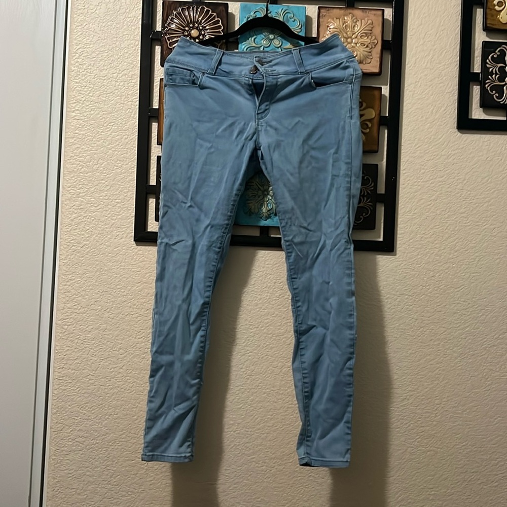 Women’s jeans
